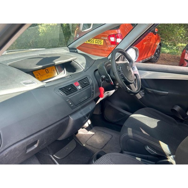 Citroen Grand C4 Picasso - 1.6 HDi DPF VTR+ MPV 5dr Diesel EGS6 Euro 4 (110 ps)