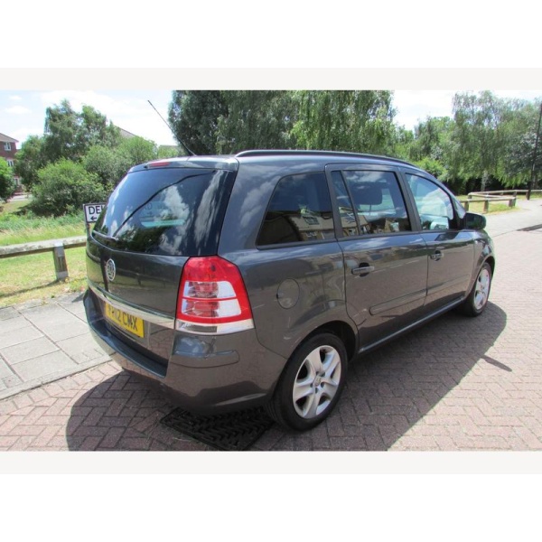 Vauxhall Zafira - 1.6 16V Exclusiv MPV 5dr Petrol Manual Euro 5 (115 ps)