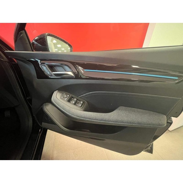 MG MG5 - 61.1kWh Trophy Estate 5dr Electric Auto (156 ps)