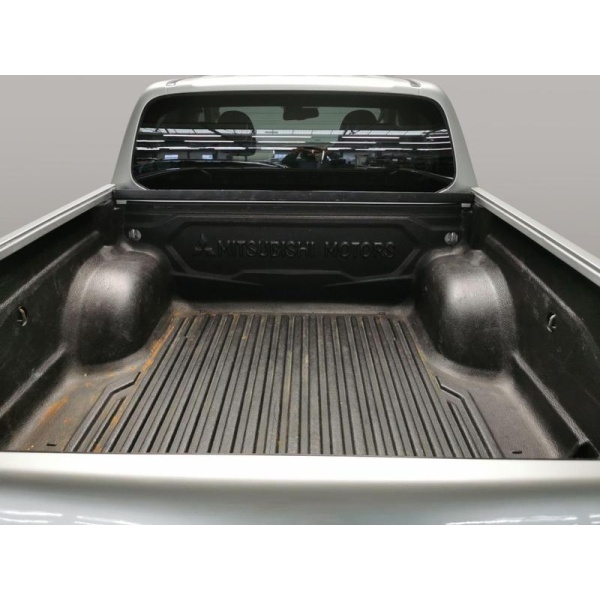 Mitsubishi L200 - 2.4 DI-D DC Warrior Pickup Double Cab 4WD (178 ps) - HEATED LEATHER
