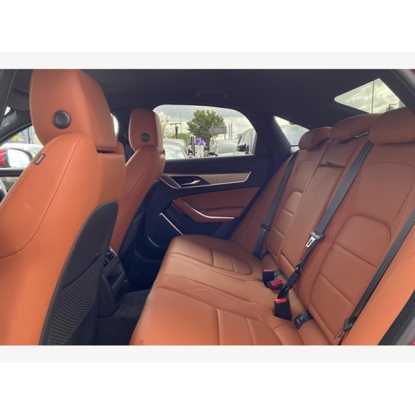 Jaguar XF - 2.0 D200 R-Dynamic Se Black 4Dr Auto
