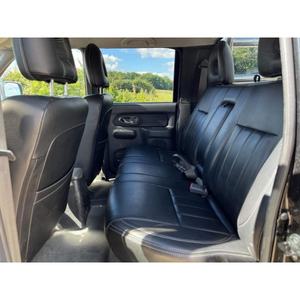 Mitsubishi L200 - 2.5 TD Warrior Pickup 4dr Diesel Manual (113 bhp)