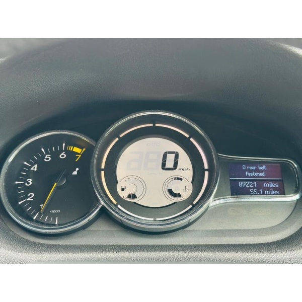 Renault Megane - 1.6 16V Dynamique TomTom Euro 5 3dr