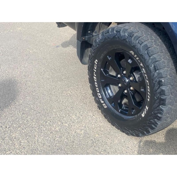 Mitsubishi L200 - 2.5 DI-D Barbarian Auto 4WD Euro 4 4dr (LB)