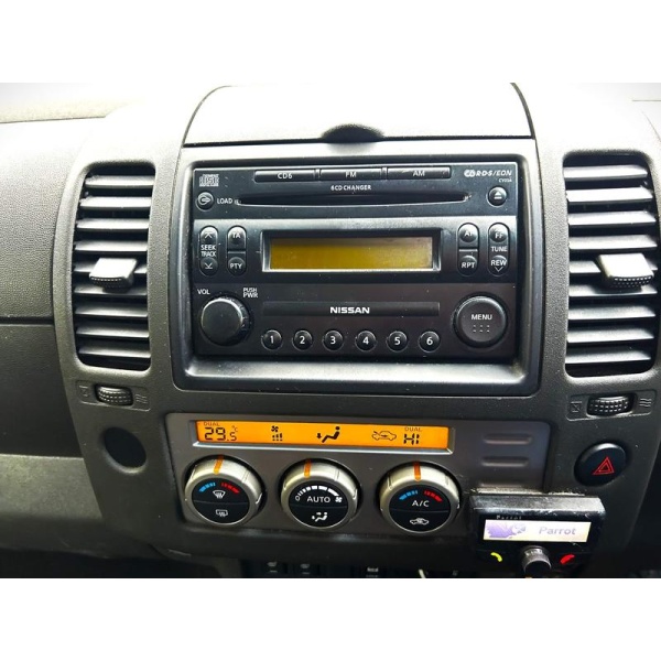 Nissan Navara - 2.5 dCi Outlaw Pickup 4dr Diesel Manual (226 g/km, 174 bhp)
