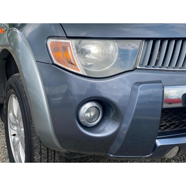 Mitsubishi L200 - 2.5 DI-D Warrior 4WD 4dr