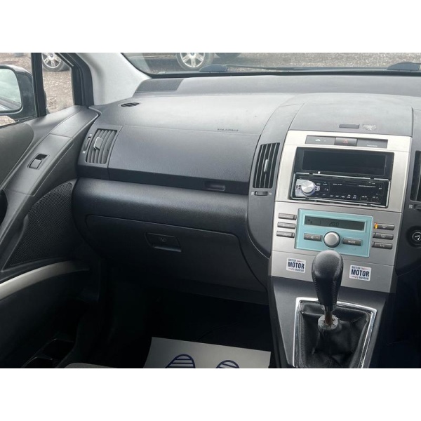 Toyota Corolla Verso - 2.0 D-4D T Spirit 5dr