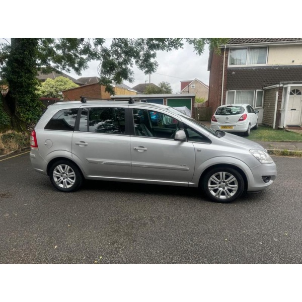 Vauxhall Zafira - 1.8 16V Elite Euro 4 5dr