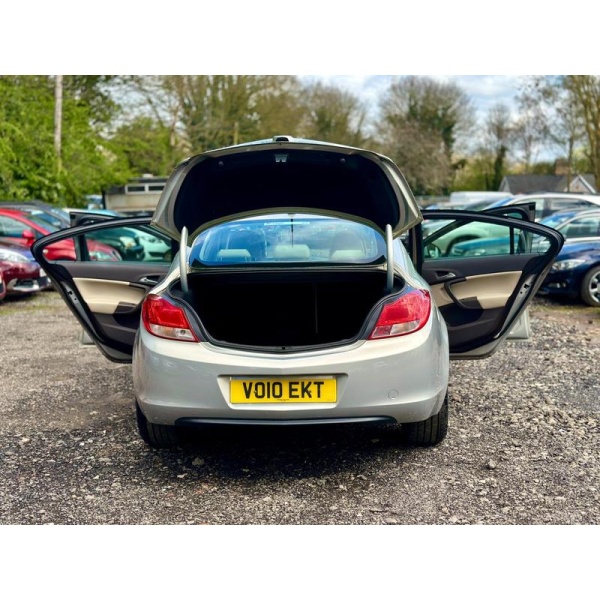 Vauxhall Insignia - 1.8i 16v Exclusiv Euro 5 4dr