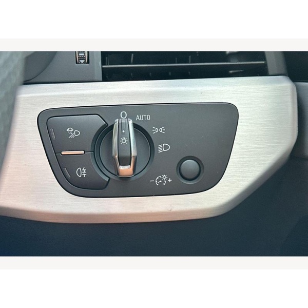 Audi A5 Coupe - AUDI A5 Coupe S line 35 TFSI 150 PS S tronic 2.0 2dr