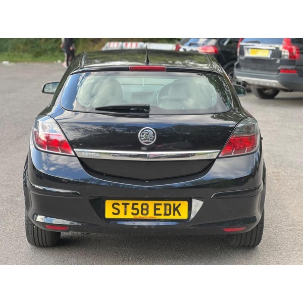 Vauxhall Astra - 1.6i 16v Design Sport Hatch 3dr