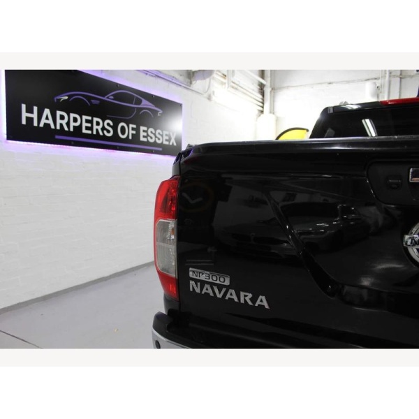 Nissan Navara - 2.3 dCi Tekna 4WD Euro 5 4dr