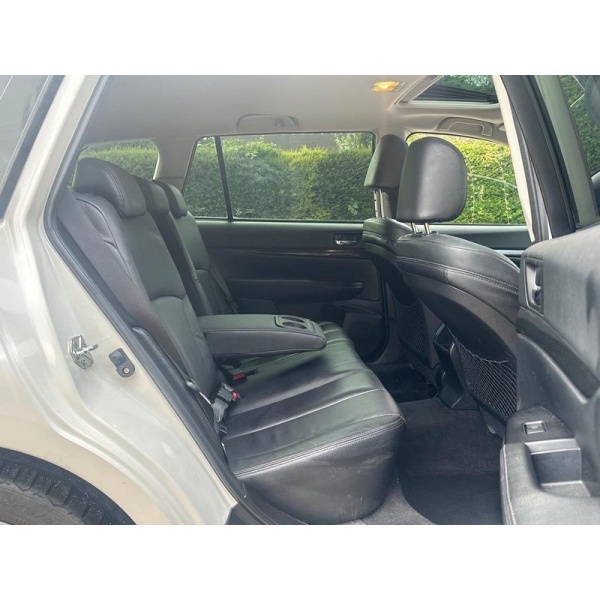 Subaru Legacy - 2.0D SE Sport Tourer 4WD Euro 5 5dr