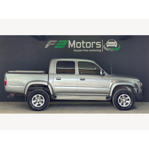 Toyota Hilux - 2.5 Invincible 4dr