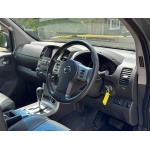 Nissan Navara - 2.5 dCi Tekna Auto 4WD Euro 5 4dr