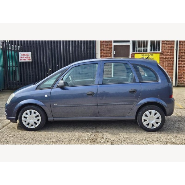 Vauxhall Meriva - 1.6i 16v Life 5dr