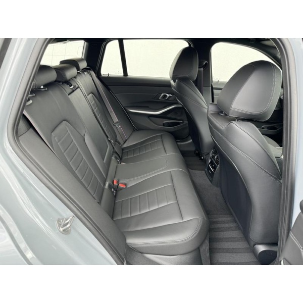 BMW 3 Series Touring - BMW 330e M Sport 2.0 5dr