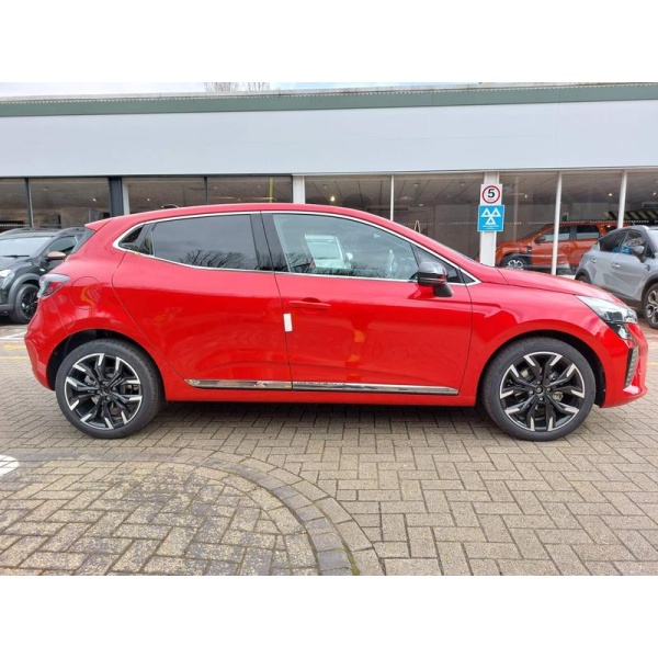 Renault Clio - 1.0 TCe techno Euro 6 (s/s) 5dr