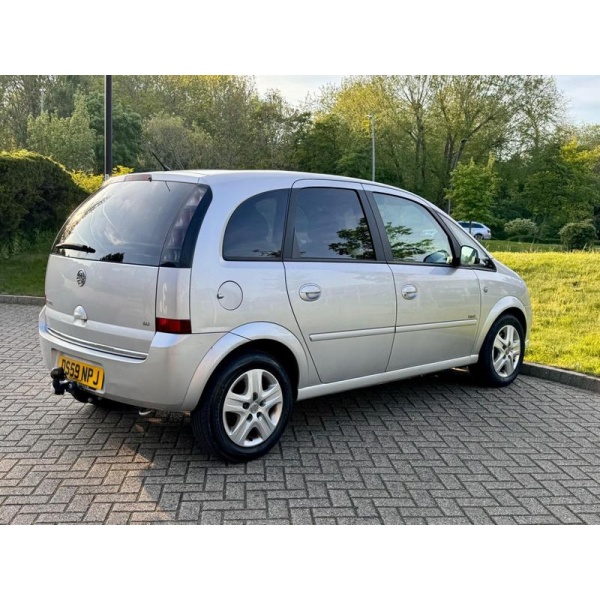 Vauxhall Meriva - 1.8i 16v Design 5dr (a/c)