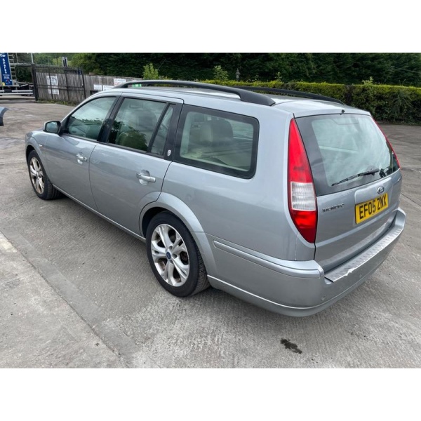 Ford Mondeo - 2.0 Ghia X 5dr
