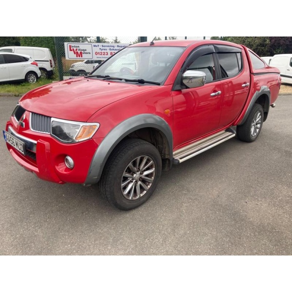Mitsubishi L200 - 2.5 DI-D Animal Pickup 4dr Diesel Manual 4WD (236 g/km, 165 bhp)