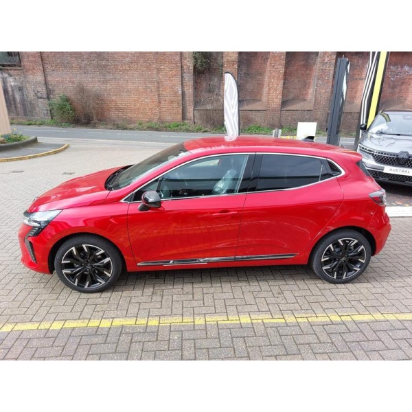 Renault Clio - 1.0 TCe techno Euro 6 (s/s) 5dr