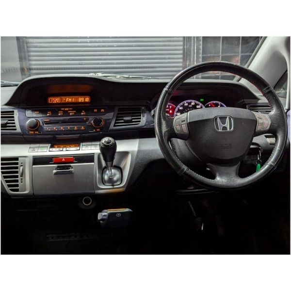 Honda Fr-v - 1.8 i-VTEC ES 5dr