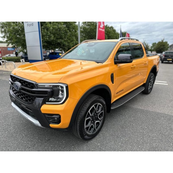 Ford Ranger - 2.0L 205PS 10SPD AUTO LIMITED POWER PACK 3 TOWBAR POWER ROLLER SHUTTER 20" ALLOYS