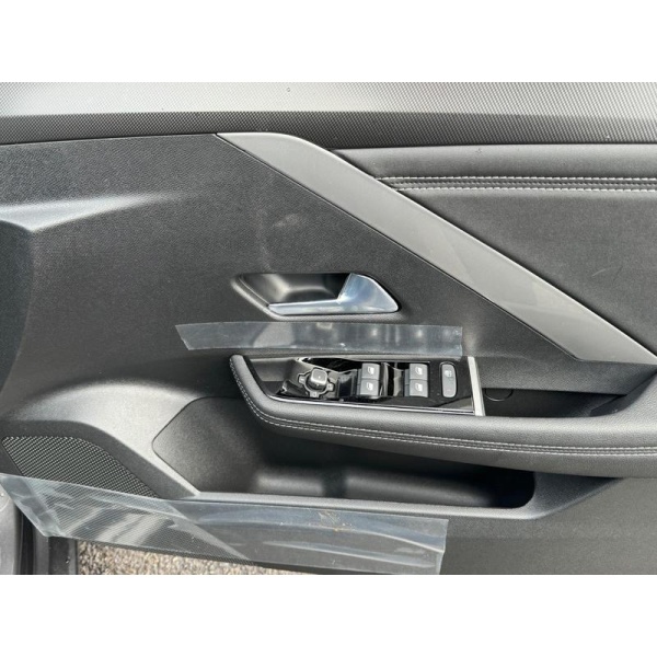 Vauxhall Astra - 1.6 12.4kWh GS Sports Tourer 5dr Petrol Plug-in Hybrid Auto Euro 6 (s/s) (180 ps)