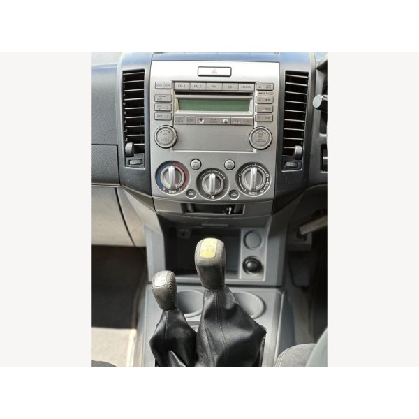 Ford Ranger - 2.5 TDCi Thunder 4x4 4dr