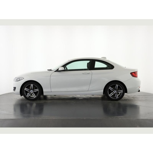 BMW 2 Series - 218D SPORT 2.0 2dr