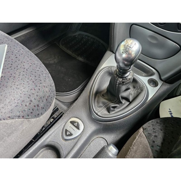 Citroen C5 - 2.0 HDi LX 5dr