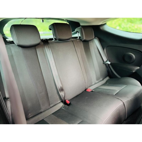 Renault Megane - 1.6 16V Dynamique TomTom Euro 5 3dr