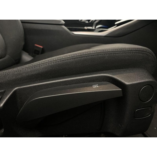 BMW 3 Series - 2.0 330e 12kWh SE Pro Plug-in (292 ps) 4dr