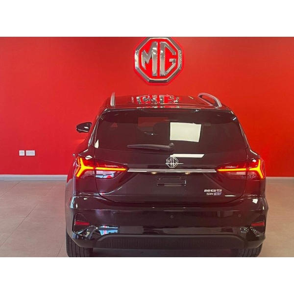 MG MG5 - 61.1kWh Trophy Estate 5dr Electric Auto (156 ps)