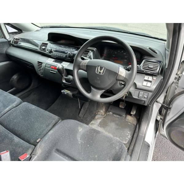 Honda Fr-v - 2.2 i-CDTi SE 5dr