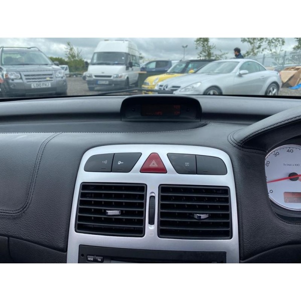 Peugeot 307 CC - 2.0 16v 2dr