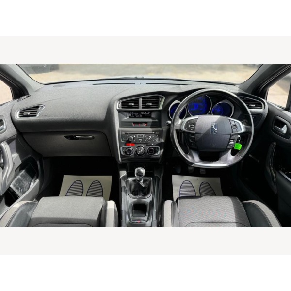 Citroen DS4 - 1.6 VTi DStyle Euro 5 5dr