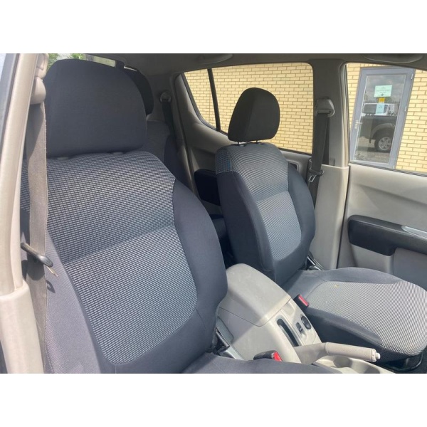 Mitsubishi L200 - 2.5 DI-D Warrior 4WD 4dr