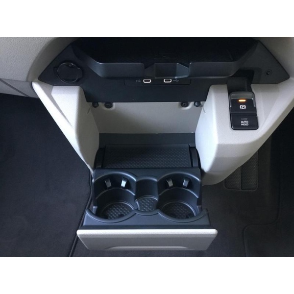Volkswagen Multivan - 1.4 TSI 13kWh Style DSG L2 Euro 6 (s/s) 5dr