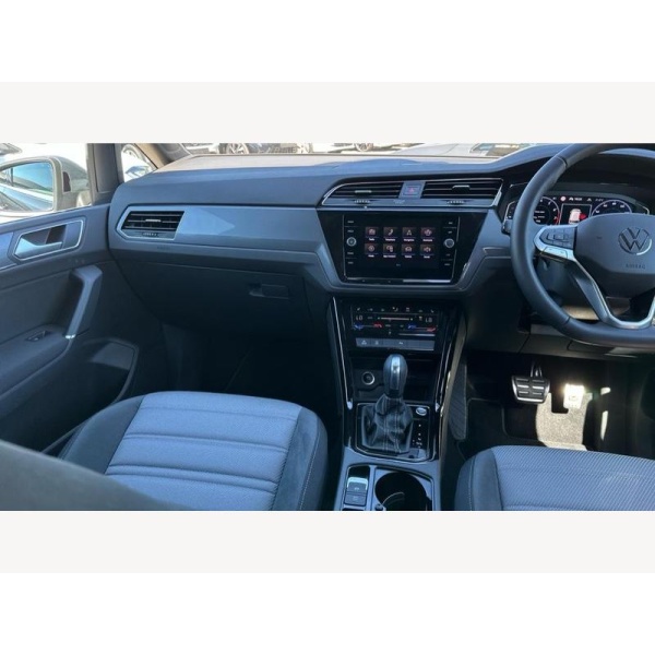 Volkswagen Touran - 1.5 TSI EVO R-Line DSG Euro 6 (s/s) 5dr