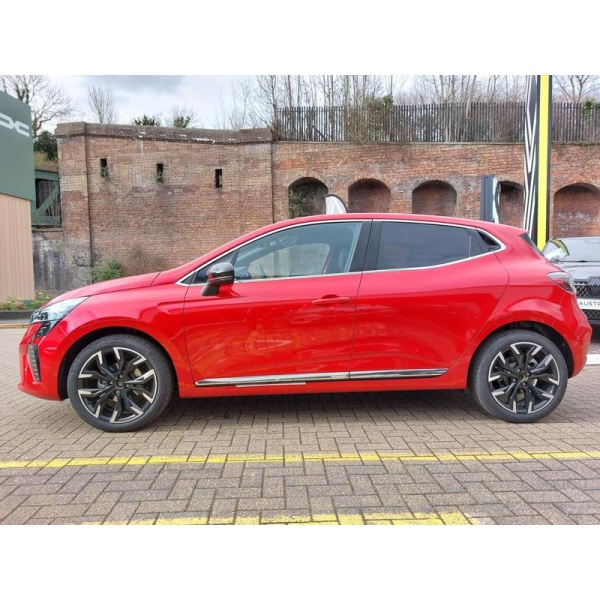 Renault Clio - 1.0 TCe techno Euro 6 (s/s) 5dr