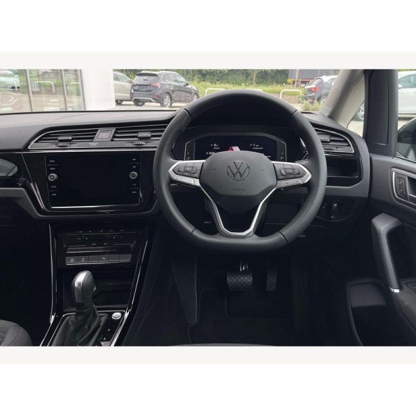 Volkswagen Touran - 1.5 TSI EVO SEL DSG Euro 6 (s/s) 5dr