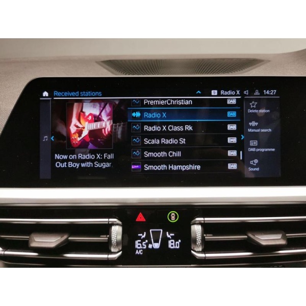 BMW 3 Series - 2.0 330e 12kWh M Sport Plug-in (292 ps) - BLUETOOTH - ADAPTIVE LED LIGHTS 4dr