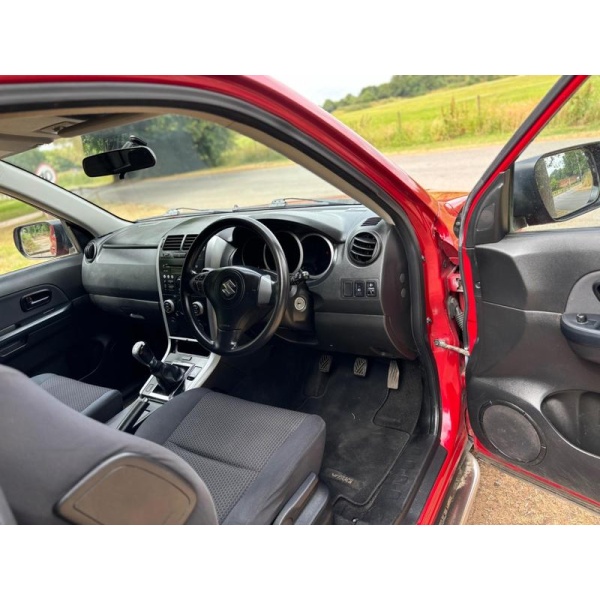Suzuki Grand Vitara - 1.6 VVT SZ4 4WD Euro 5 3dr