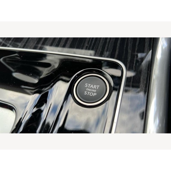 Jaguar XE - 2.0 P250i R-Dynamic HSE Black Auto Euro 6 (s/s) 4dr