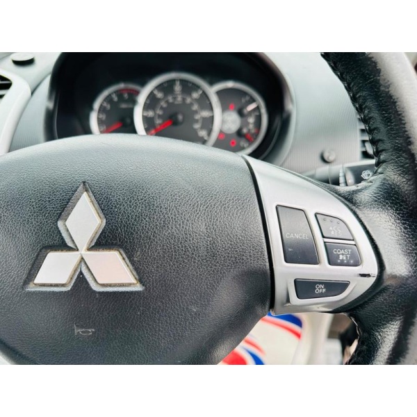 Mitsubishi L200 - 2.5 DI-D Barbarian 4WD Euro 5 4dr (LB)