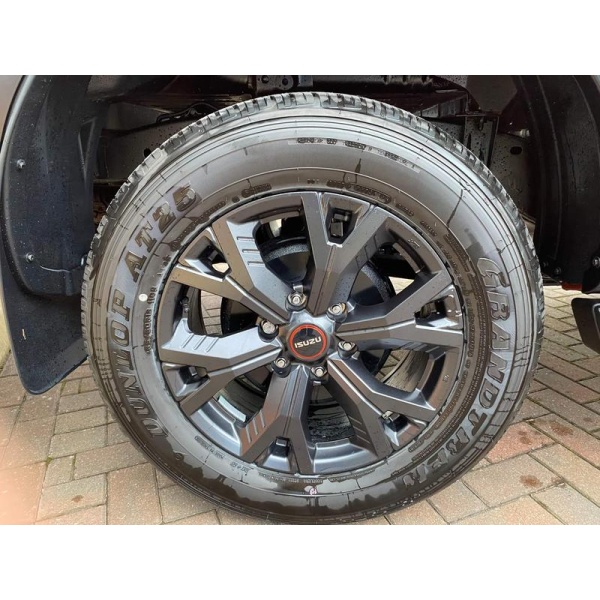 Isuzu D-max - 1.9 TD V-Cross Auto 4WD Euro 6 (s/s) 4dr