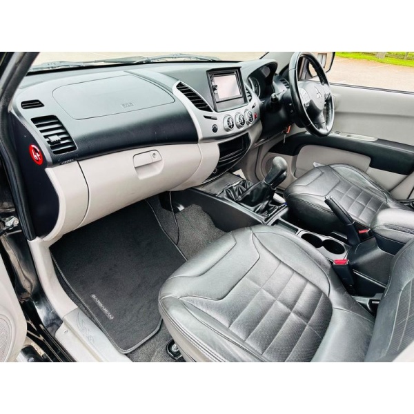 Mitsubishi L200 - 2.5 DI-D Barbarian 4WD Euro 5 4dr (LB)