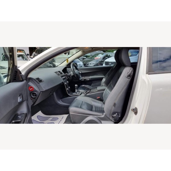 Volvo C30 - 1.6 D2 R-Design Sports Coupe Euro 5 3dr
